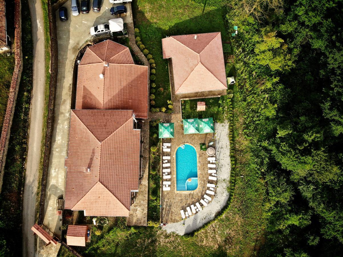 Family Complex Krisbo Donkovtsi Exterior foto
