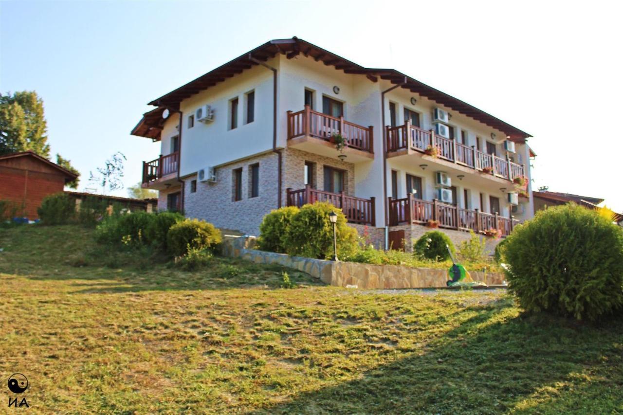 Family Complex Krisbo Donkovtsi Exterior foto