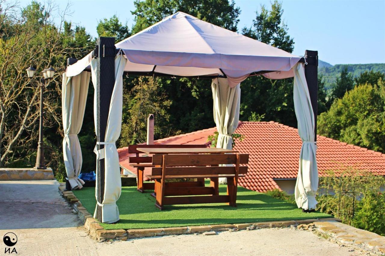 Family Complex Krisbo Donkovtsi Exterior foto